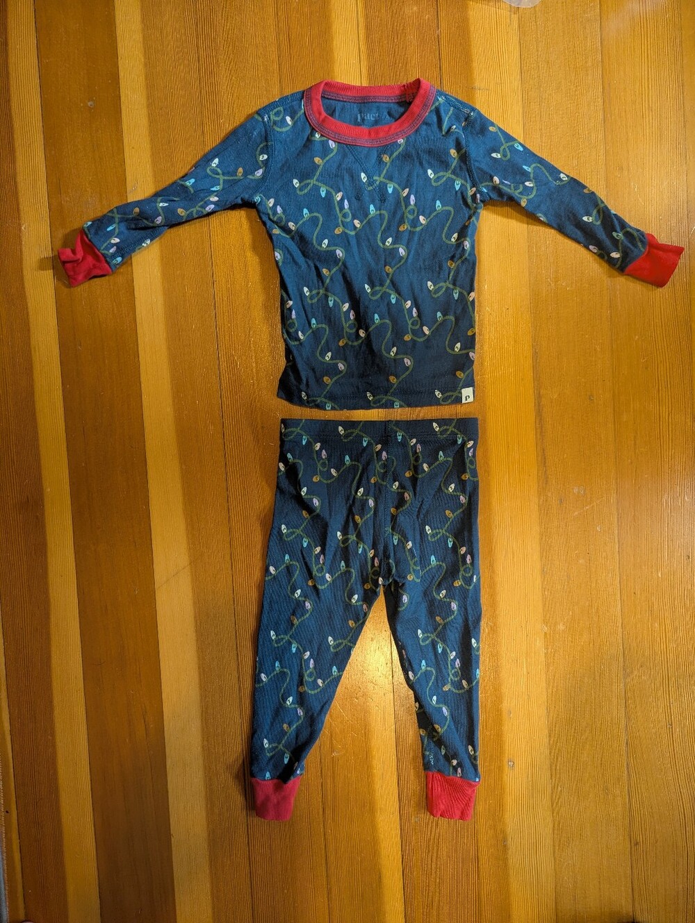 Pact Organic Navy Lights holiday dream big pajamas, 18 months, 2 piece EUC
